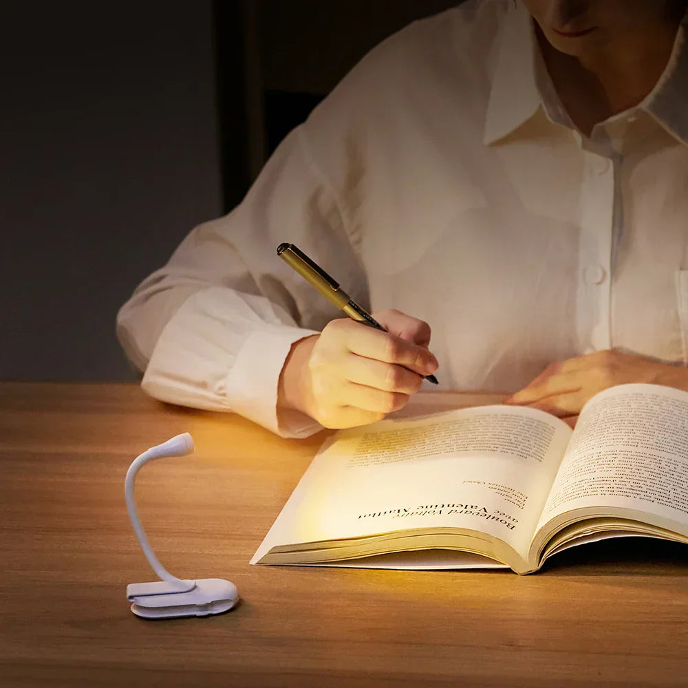 LED Clip-On Reading Light Flexible Neck USB Charging Clip Mount Warm LED
