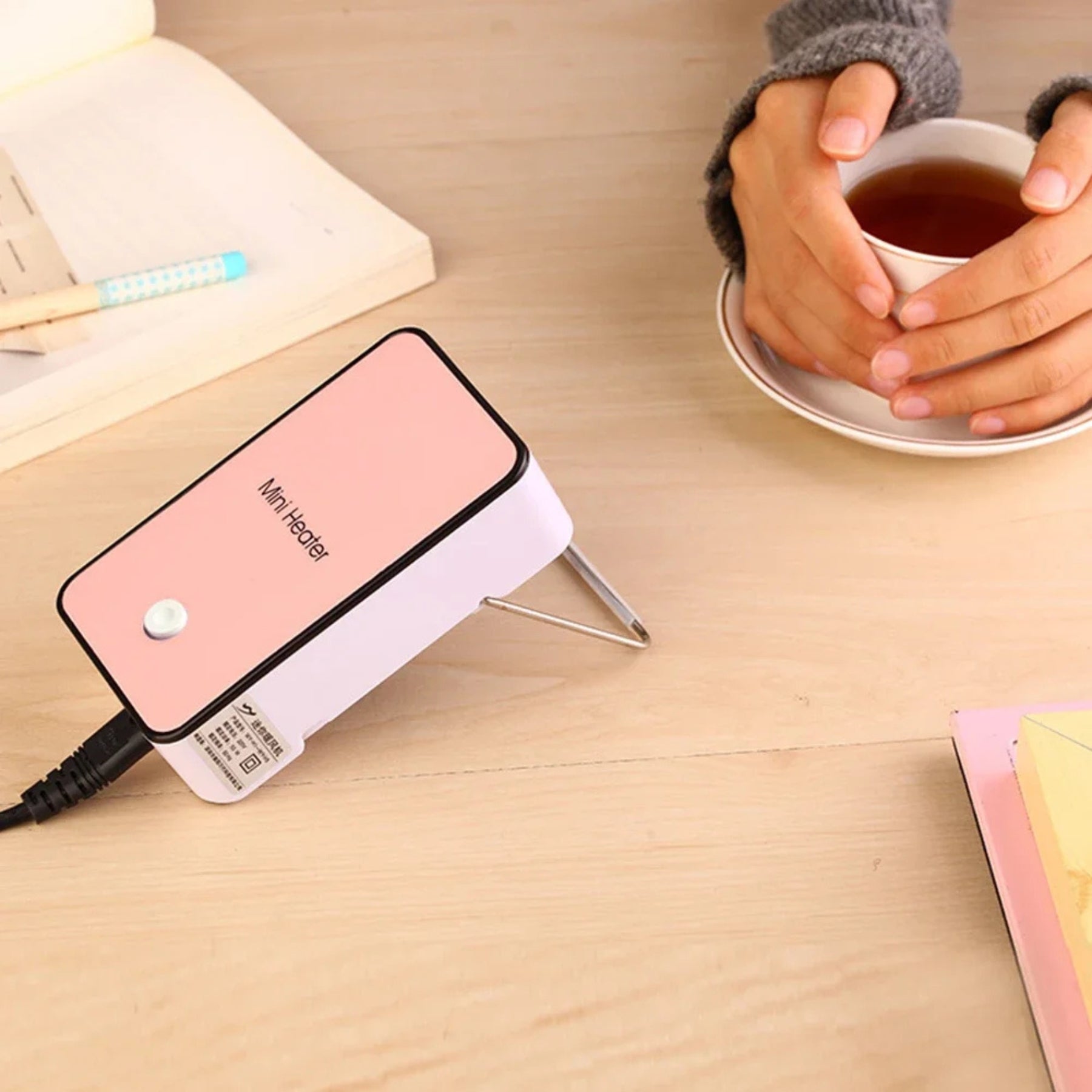 Electric Hand Warmer Portable Ceramic Heater ABS Body Adjustable Metal Stand