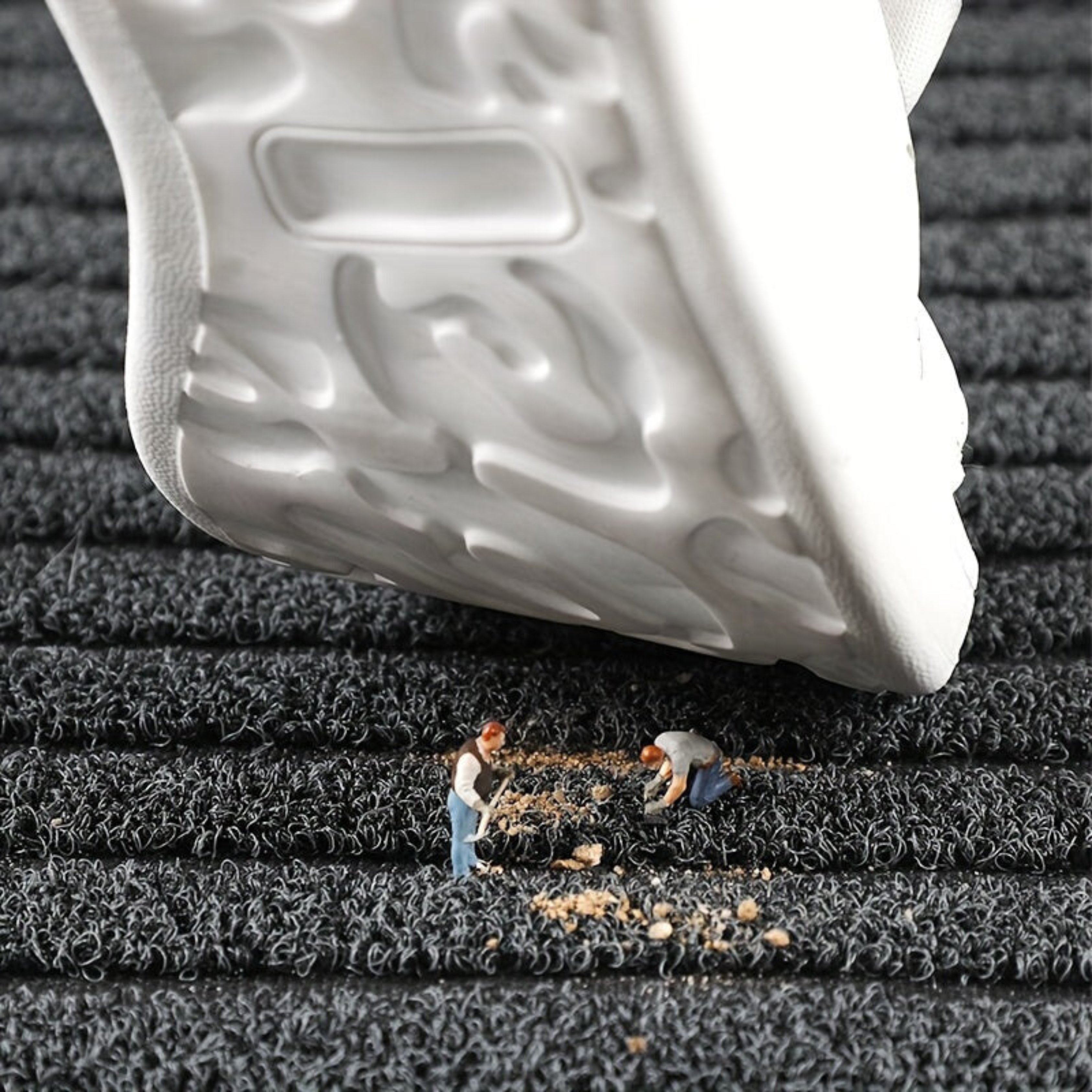 Vexon Weatherproof Non-Slip Outdoor Rug for Entrance